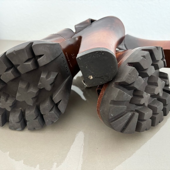 Prada
Monolith leather platform sandals - Picture 5 of 7